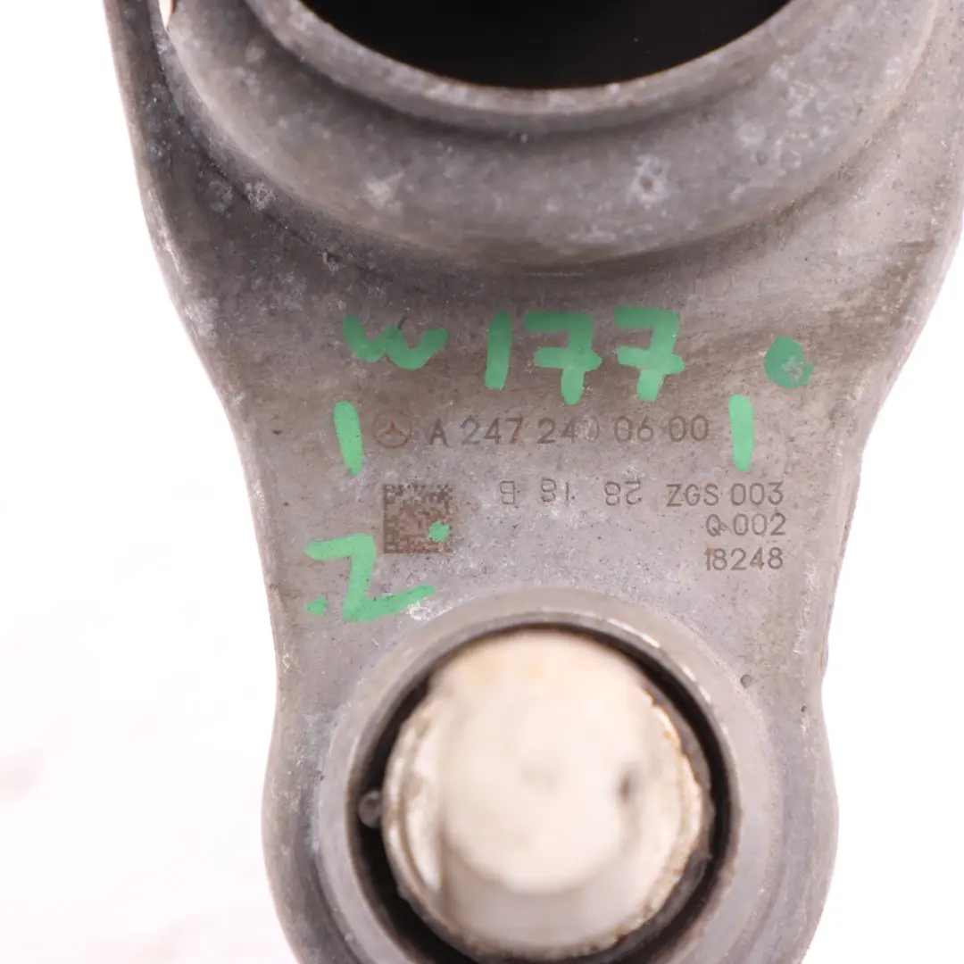 Supporto motore Mercedes W177 Sospensione inferiore posteriore per con numero di parte A2472400600 Supporto motore Mercedes W177 Sospensione inferiore posteriore - SKU A2472400600 - Numero di parte A2472400600