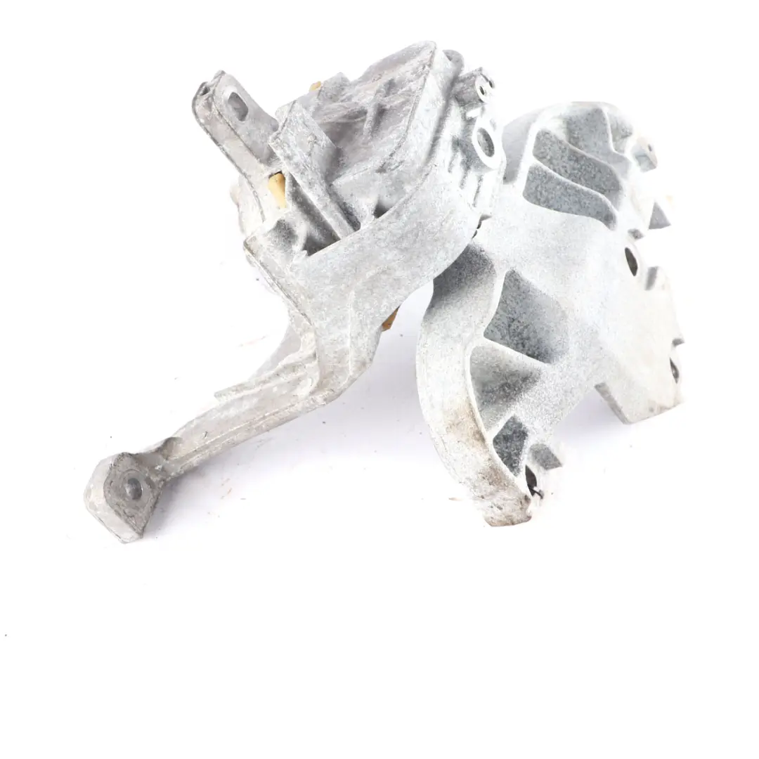 Mount Mercedes W177 M282 Petrol Support Bearing Right O/S to Engine with Part number A2472402800 Engine Mount Mercedes W177 M282 Petrol Support Bearing Right O/S - SKU A2472402800 - Part number A2472402800