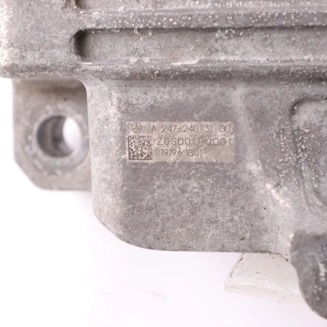 Suspension Mercedes W177 Gearbox Bearing Left Bracket Mount to Engine with Part number A2472403100 Engine Suspension Mercedes W177 Gearbox Bearing Left Bracket Mount - SKU A2472403100 - Part number A2472403100