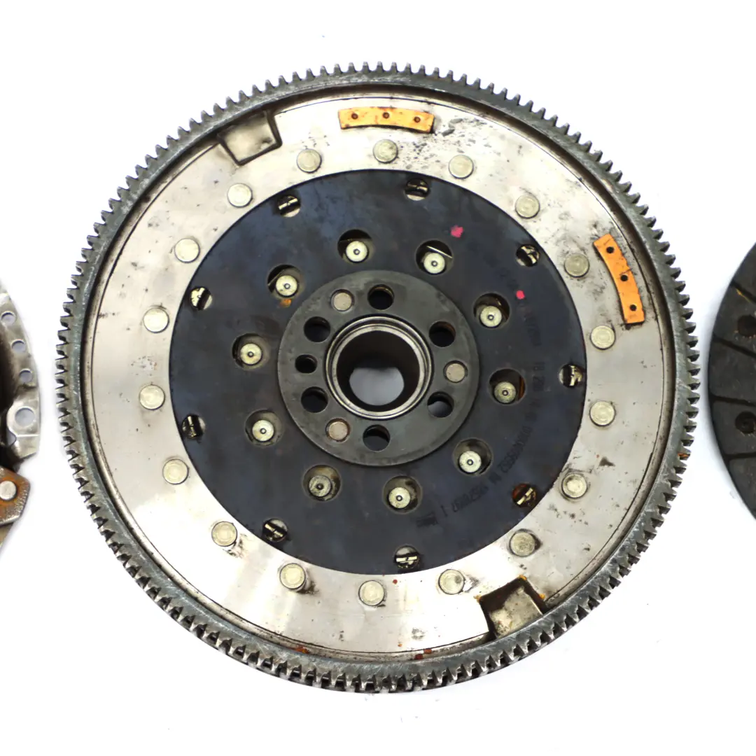 Clutch Kit Mercedes W177 M282 Pressure Plate Dual Mass Flywheel to with Part number A2820301200 Clutch Kit Mercedes W177 M282 Pressure Plate Dual Mass Flywheel - SKU A2472500000 - Part number A2820301200