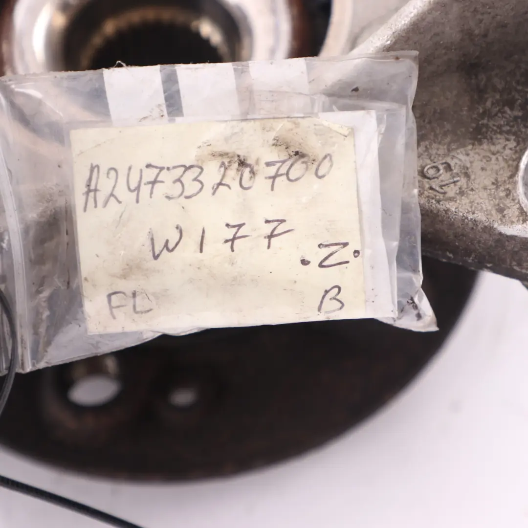 Fusello Mozzo Ruota Cuscinetto Coperchio Disco per Mercedes W177 W247 con numero di parte A2473320700 Mercedes W177 W247 Fusello Mozzo Ruota Cuscinetto Coperchio Disco - SKU A2473320700 - Numero di parte A2473320700