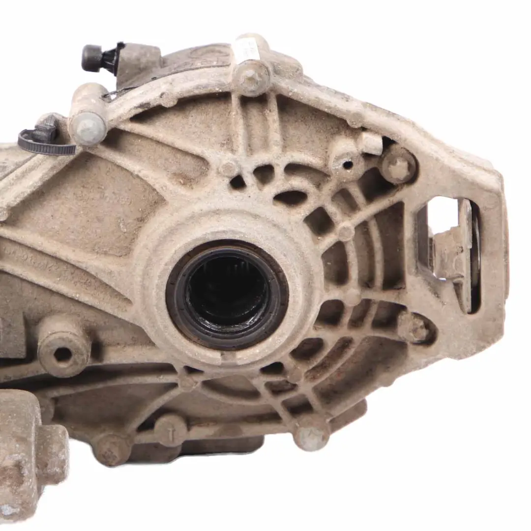 Eje Diferencial Trasero 2,438 GARANTÍA para Mercedes V177 W247 con número de pieza A2473502503 Mercedes V177 W247 Eje Diferencial Trasero 2,438 GARANTÍA - SKU A2473502503 - Número de pieza A2473502503