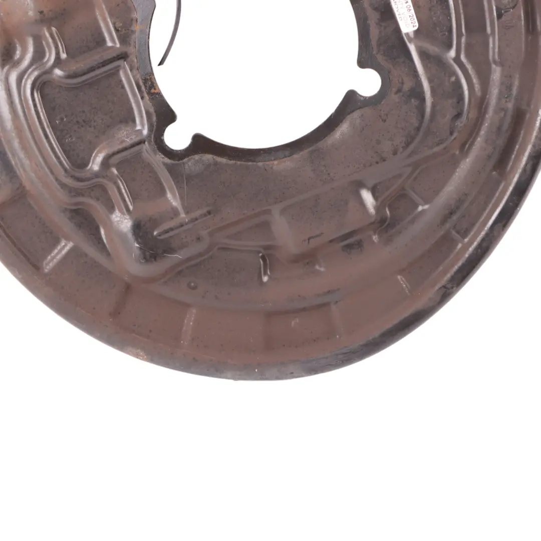 Posteriore Destra Coprimozzo Ruota Scudo Freno per Mercedes W177 con numero di parte A2474230220 Mercedes W177 Posteriore Destra Coprimozzo Ruota Scudo Freno - SKU A2474230220 - Numero di parte A2474230220