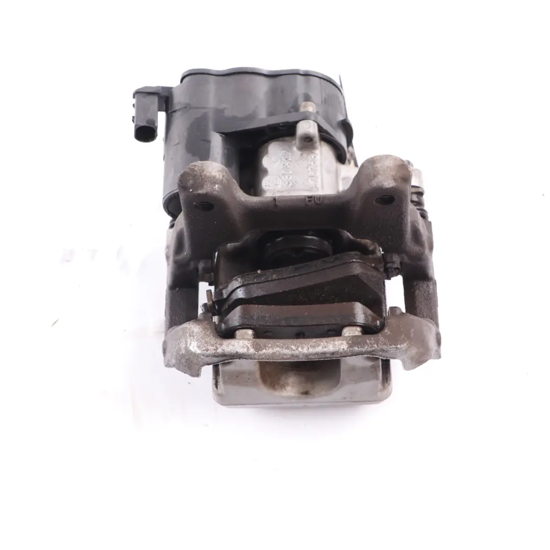 Bremssattel Hinten Rechts Bremseinheit für Mercedes W177 X247 A35 AMG mit Teilenummer A2474234600 Mercedes W177 X247 A35 AMG Bremssattel Hinten Rechts Bremseinheit - SKU A2474234600 - Teilenummer A2474234600