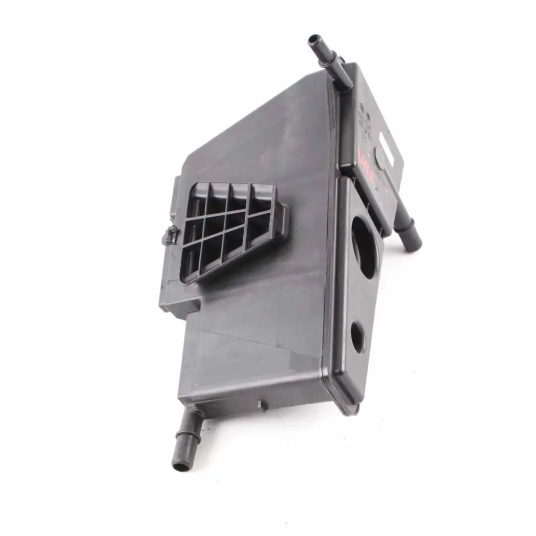 Carbón Activado Filtro de Carbón Contenedor Depósito Combustible para Mercedes W177 con número de pieza A2474703403 Mercedes W177 Carbón Activado Filtro de Carbón Contenedor Depósito Combustible - SKU A2474703403 - Número de pieza A2474703403