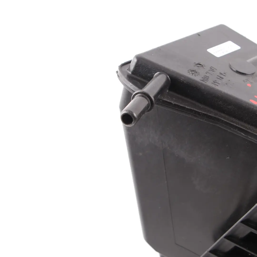 Carbón Activado Filtro de Carbón Contenedor Depósito Combustible para Mercedes W177 con número de pieza A2474703403 Mercedes W177 Carbón Activado Filtro de Carbón Contenedor Depósito Combustible - SKU A2474703403 - Número de pieza A2474703403