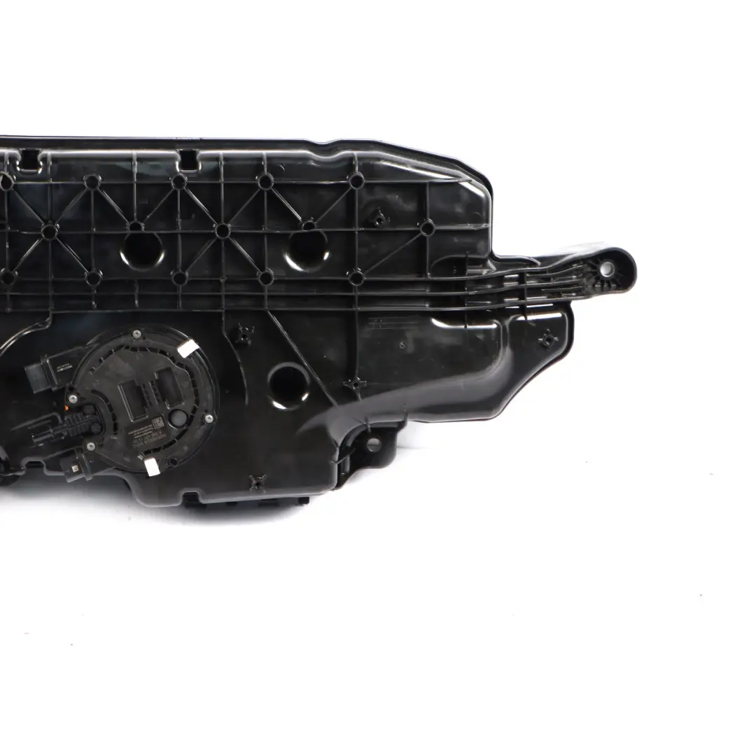 AdBlue Additiv Tank Reservoir für Mercedes W177 W247 Diesel mit Teilenummer A2474708202 Mercedes W177 W247 Diesel AdBlue Additiv Tank Reservoir - SKU A2474708202 - Teilenummer A2474708202