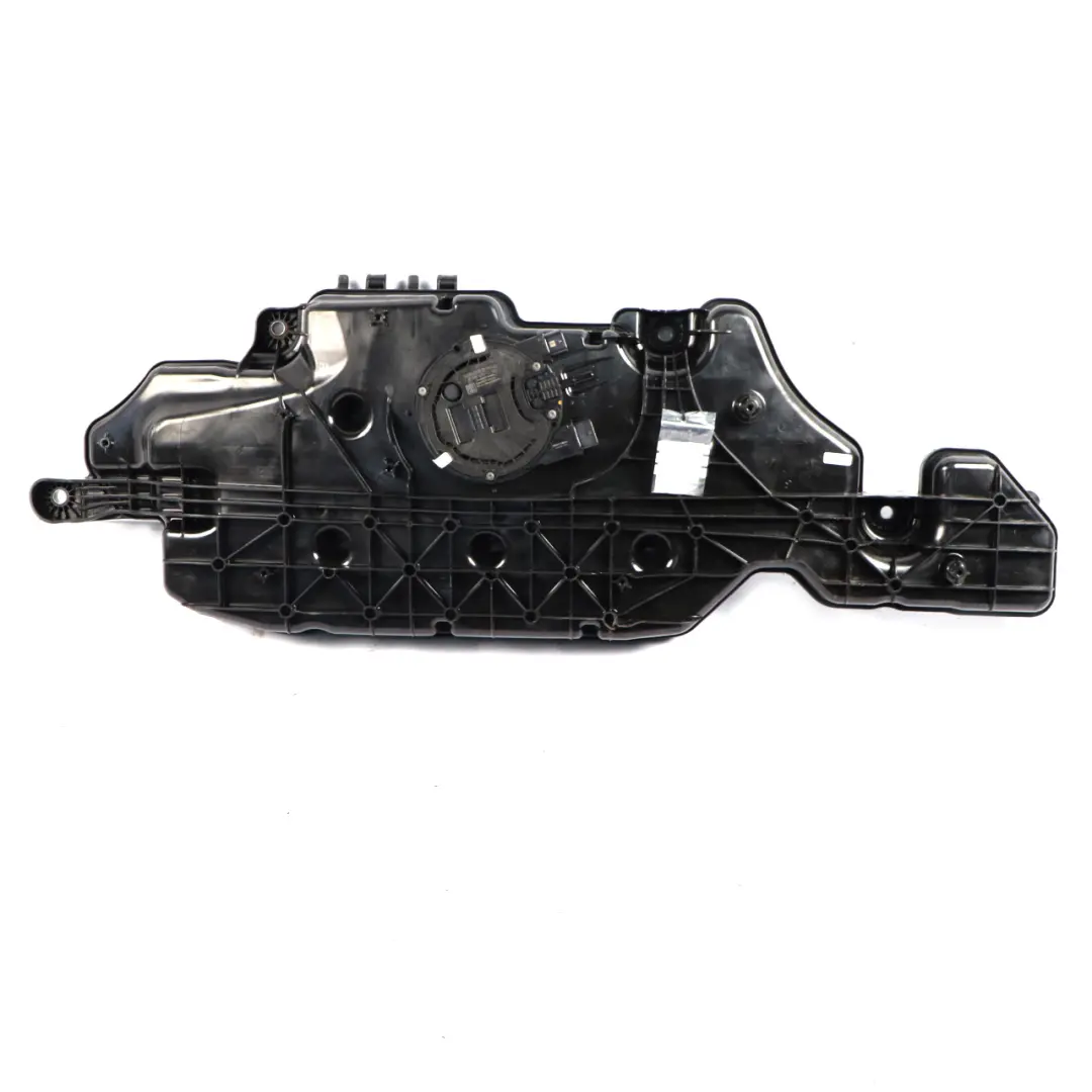 Depósito de aditivo AdBlue para Mercedes W177 W247 Diesel con número de pieza A2474708202 Mercedes W177 W247 Diesel Depósito de aditivo AdBlue - SKU A2474708202 - Número de pieza A2474708202