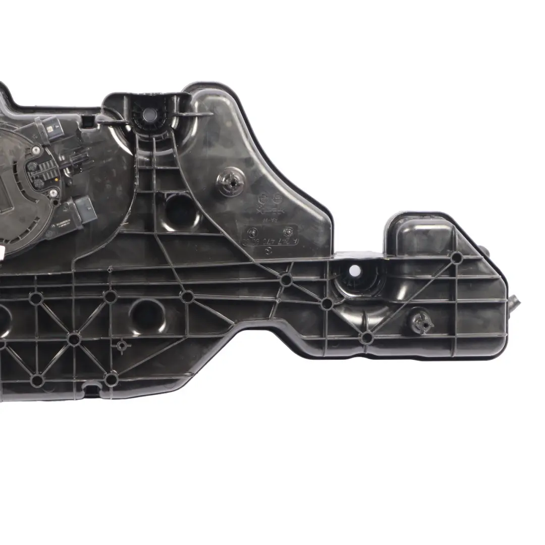 serbatoio additivo AdBlue per Mercedes W177 W247 Diesel con numero di parte A2474709002 Mercedes W177 W247 Diesel serbatoio additivo AdBlue - SKU A2474709002 - Numero di parte A2474709002