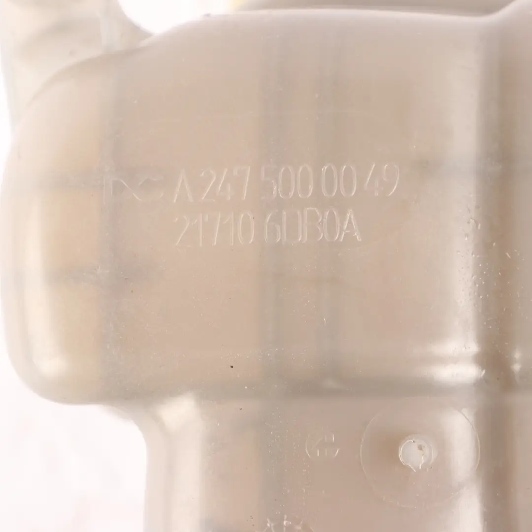 Kühlmittelüberlauf Ausgleichsbehälter Flasche für Mercedes W177 W247 mit Teilenummer A2475000049 Mercedes W177 W247 Kühlmittelüberlauf Ausgleichsbehälter Flasche - SKU A2475000049 - Teilenummer A2475000049