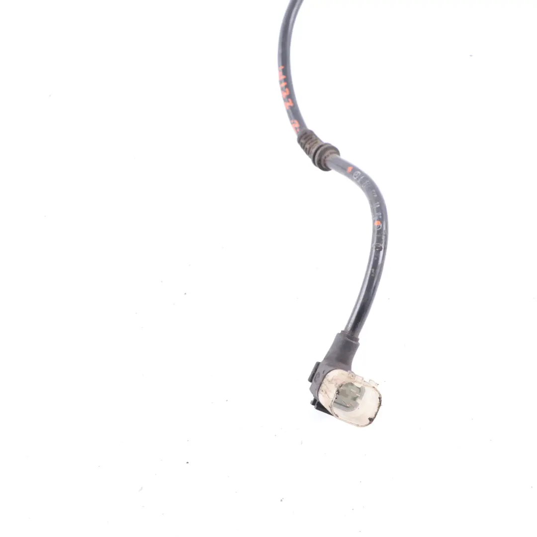 Capteur Vitesse Roue Cable Arrière Droit pour Mercedes C118 W177 W247 à propos du numéro de pièce A2475401000 Mercedes C118 W177 W247 Capteur Vitesse Roue Cable Arrière Droit - SKU A2475401000 - Numéro de pièce A2475401000