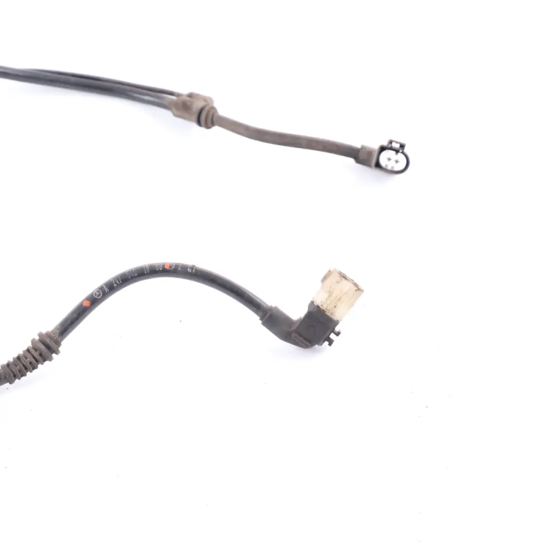 Capteur Vitesse Roue Cable Arrière Droit pour Mercedes C118 W177 W247 à propos du numéro de pièce A2475401000 Mercedes C118 W177 W247 Capteur Vitesse Roue Cable Arrière Droit - SKU A2475401000 - Numéro de pièce A2475401000