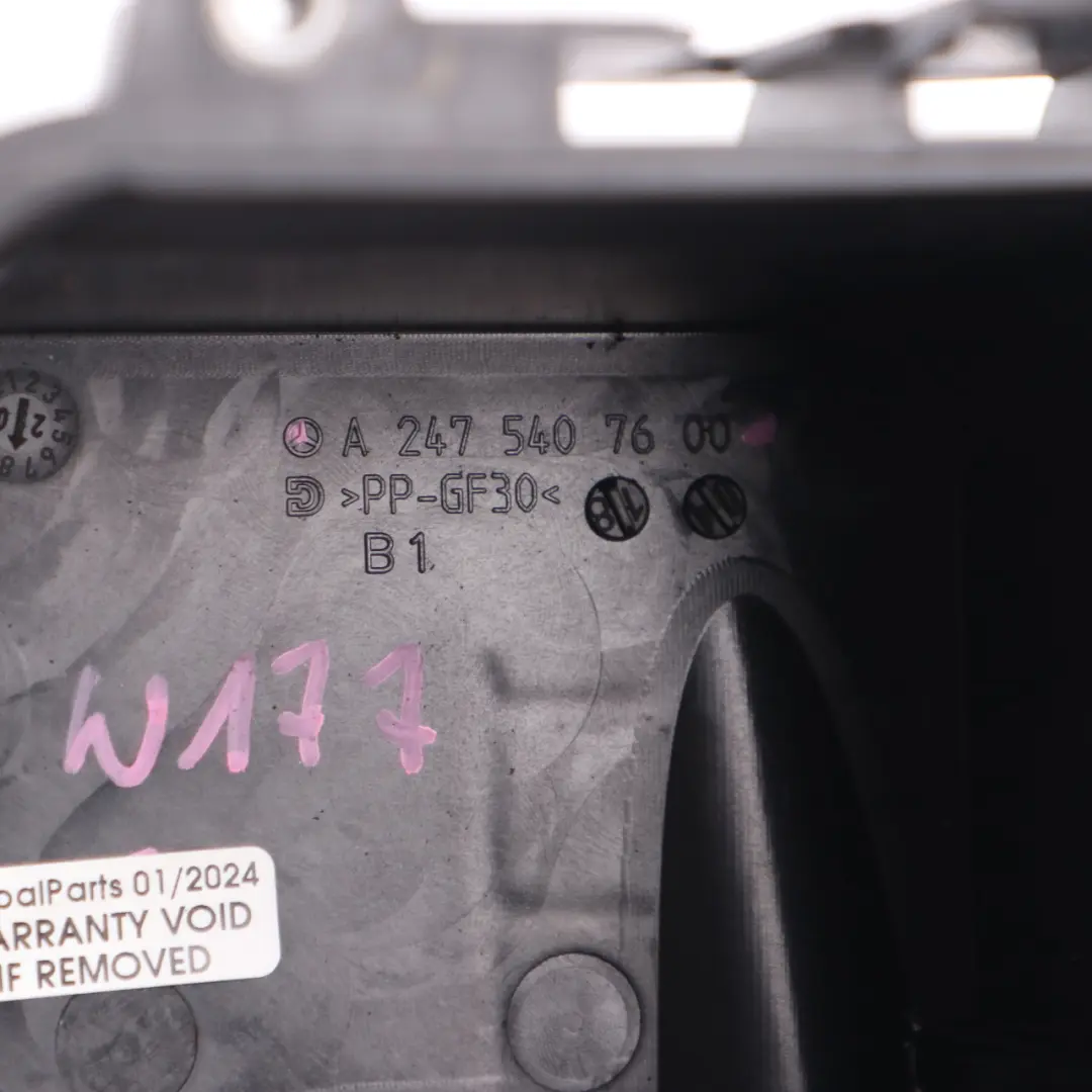 Couvercle boîte fusibles Support boîtier compartiment moteur pour Mercedes W177 W247 à propos du numéro de pièce A2475407600 Mercedes W177 W247 Couvercle boîte fusibles Support boîtier compartiment moteur - SKU A2475407600 - Numéro de pièce A2475407600