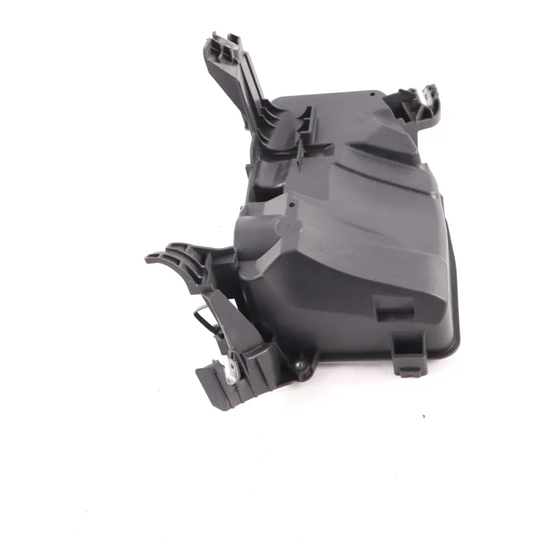 Coperchio scatola fusibili alloggiamento vano motore supporto per Mercedes W177 W247 con numero di parte A2475407600 Mercedes W177 W247 Coperchio scatola fusibili alloggiamento vano motore supporto - SKU A2475407600 - Numero di parte A2475407600