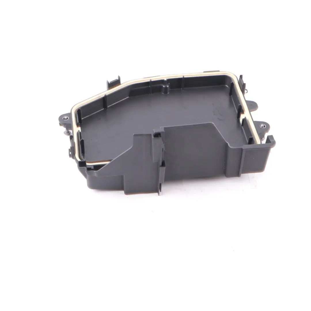 Couvercle de boîte à fusibles pour Mercedes W177 à propos du numéro de pièce A2475409500 Mercedes W177 Couvercle de boîte à fusibles - SKU A2475409500 - Numéro de pièce A2475409500