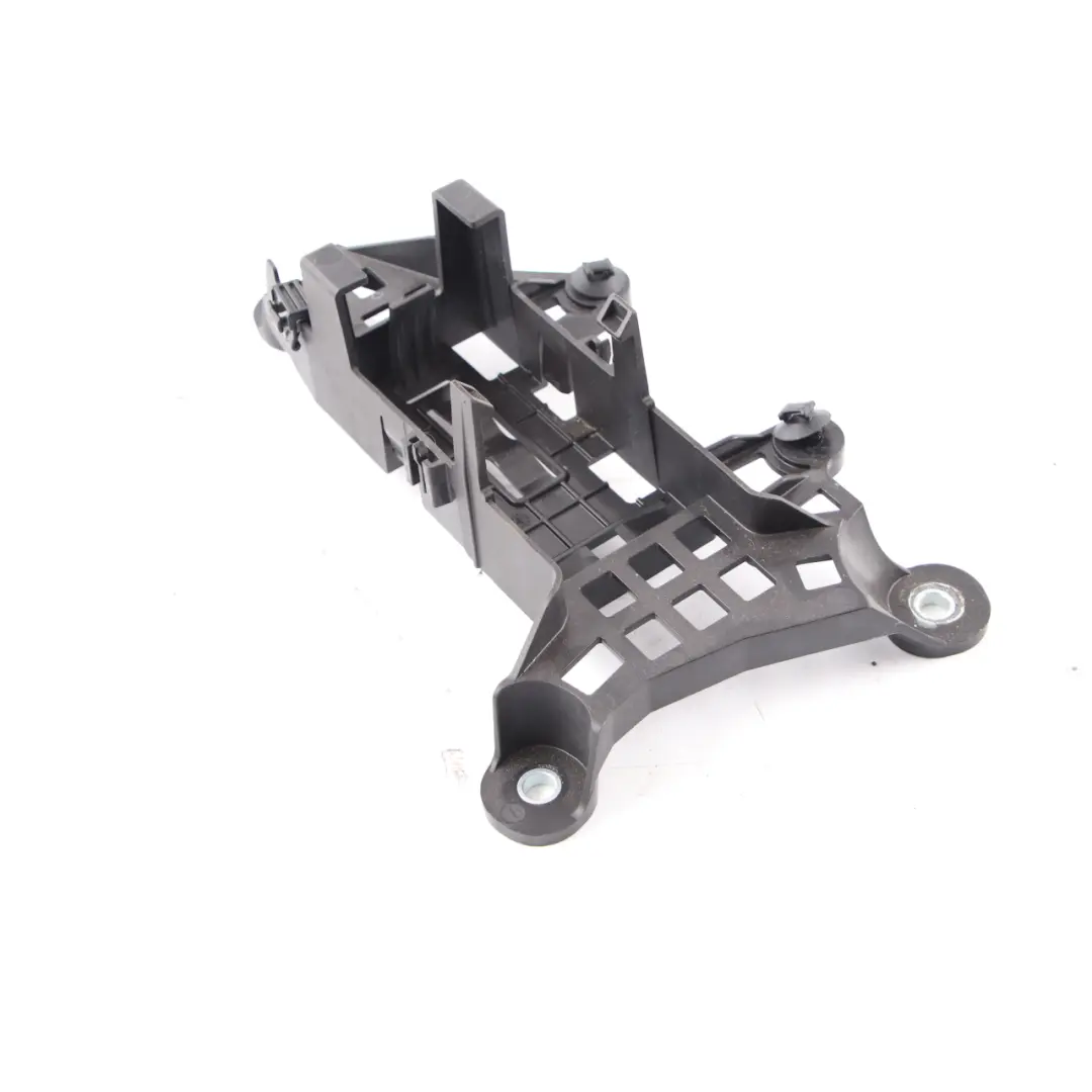 Mercedes W177 W247 Soporte de Batería Soporte Batería Embellecedor - SKU A2475451000 - Número de pieza A2475451000