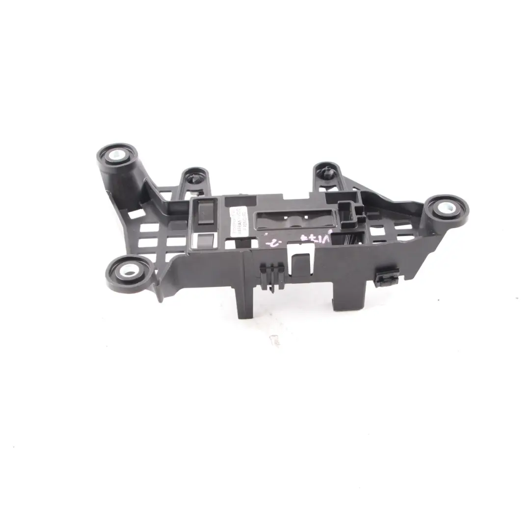 Mercedes W177 W247 Soporte de Batería Soporte Batería Embellecedor - SKU A2475451000 - Número de pieza A2475451000