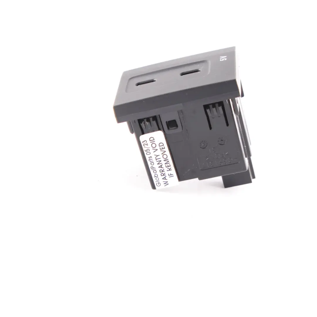 Mercedes W177 W247 USB C Port Prise de courant Connecteur du panneau de contrôle - SKU A2478200301 - Numéro de pièce A2478200301