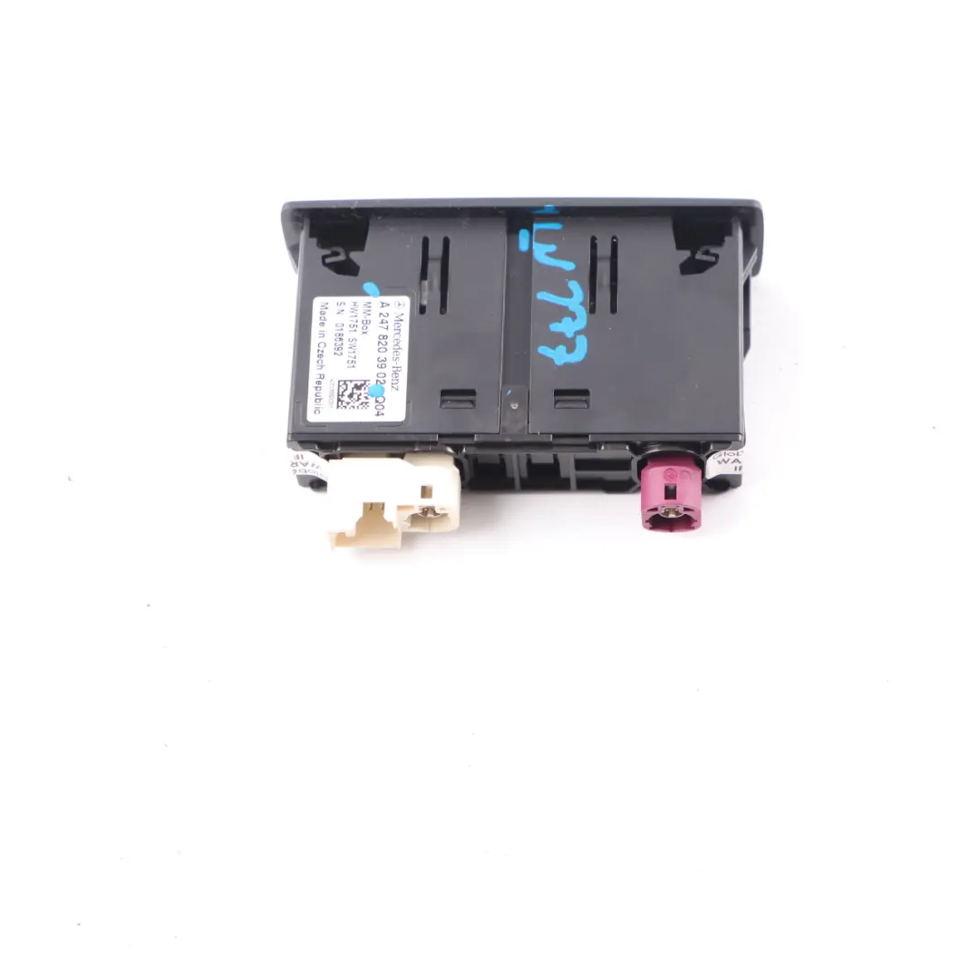 Mercedes W177 W247 Puerto USB Enchufe Enchufe Panel Control Conexión - SKU A2478203902 - Número de pieza A2478203902