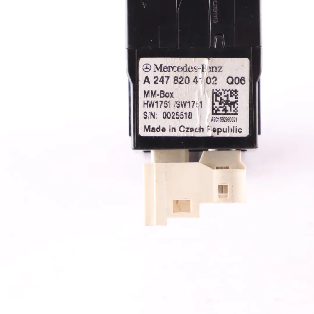 Mercedes W907 Aux USB Port Socket - SKU A2478204102 - Número de pieza A2478204102
