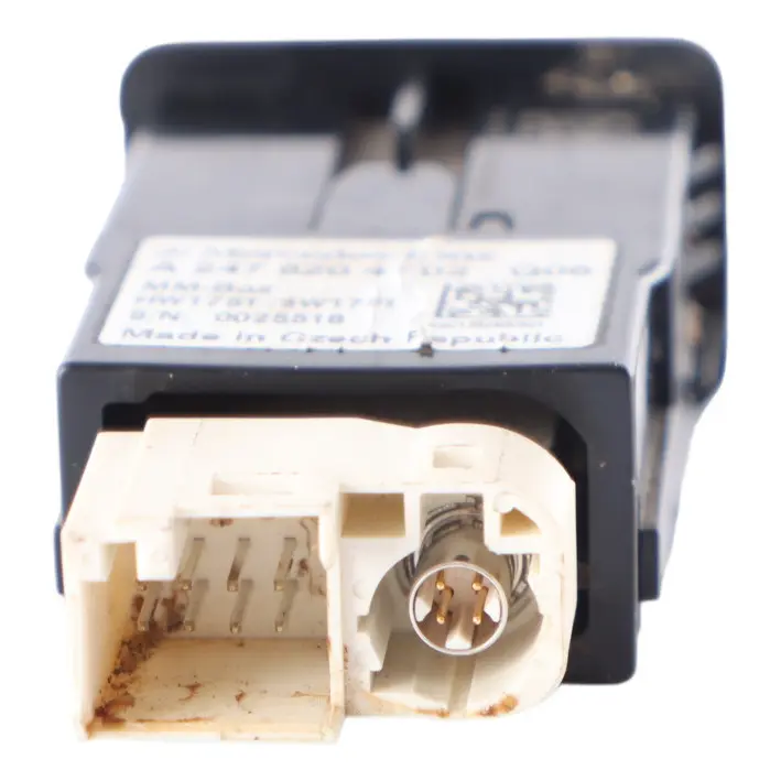 Mercedes W907 Aux USB Port Socket - SKU A2478204102 - Número de pieza A2478204102