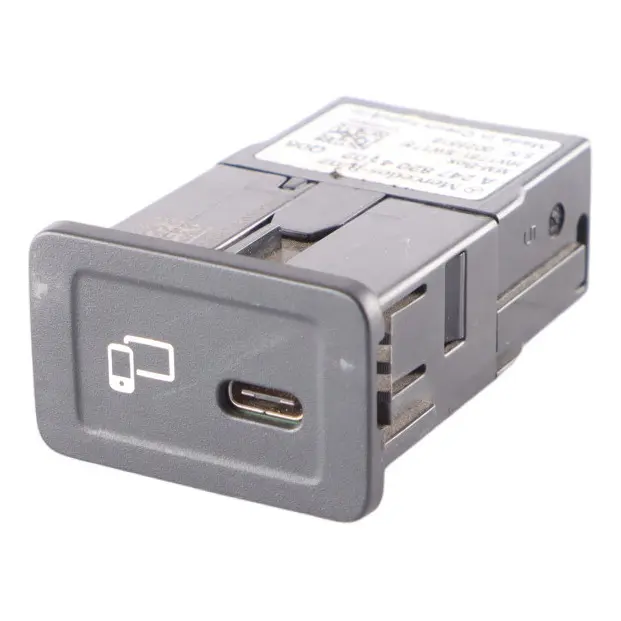 Mercedes W907 Aux USB Port Socket - SKU A2478204102 - Número de pieza A2478204102