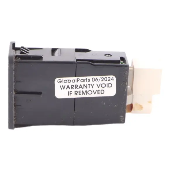 Mercedes W907 Aux USB Port Socket - SKU A2478204102 - Número de pieza A2478204102