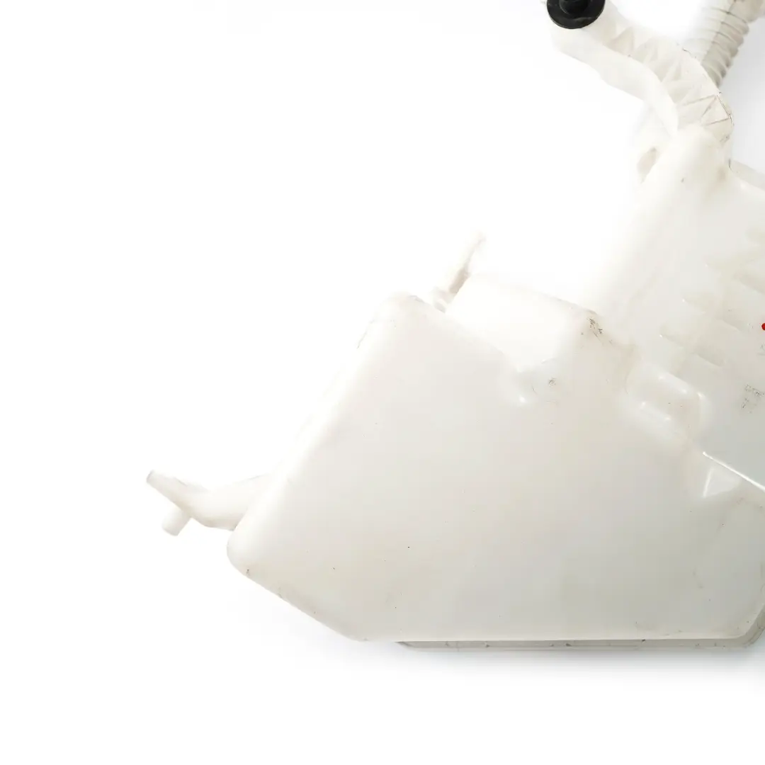 Réservoir Mercedes W247 de liquide lave-glace pour à propos du numéro de pièce A2478690500 Réservoir Mercedes W247 de liquide lave-glace - SKU A2478690500 - Numéro de pièce A2478690500