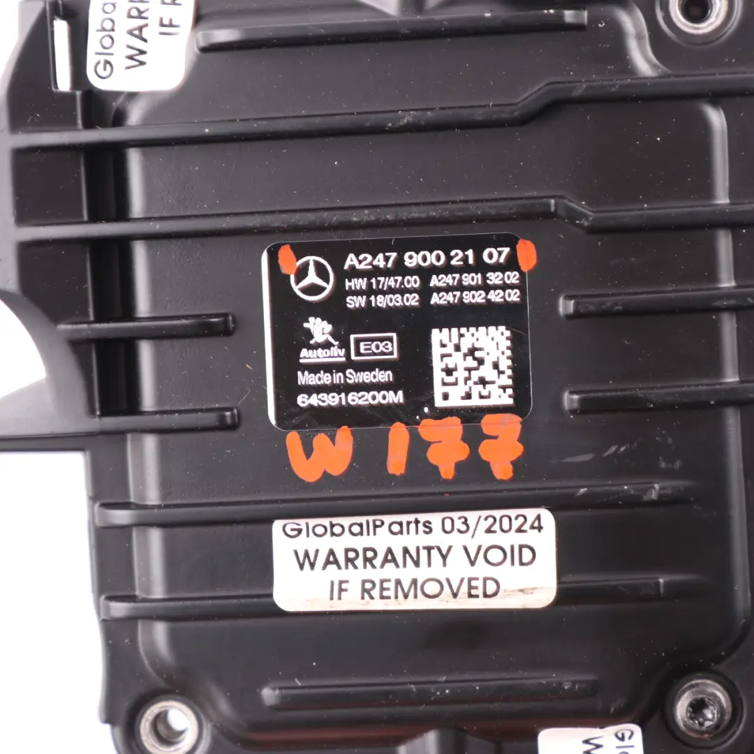 Kamera Sensor Szyby Przód do Mercedes W177 W247 o numerze A2479002107 Mercedes W177 W247 Kamera Sensor Szyby Przód - SKU A2479002107 - Numer Części A2479002107