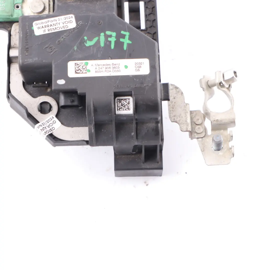 Coperchio Interruttore Batteria Pannello per Mercedes W177 W247 con numero di parte A2479063603 Mercedes W177 W247 Coperchio Interruttore Batteria Pannello - SKU A2479063603 - Numero di parte A2479063603
