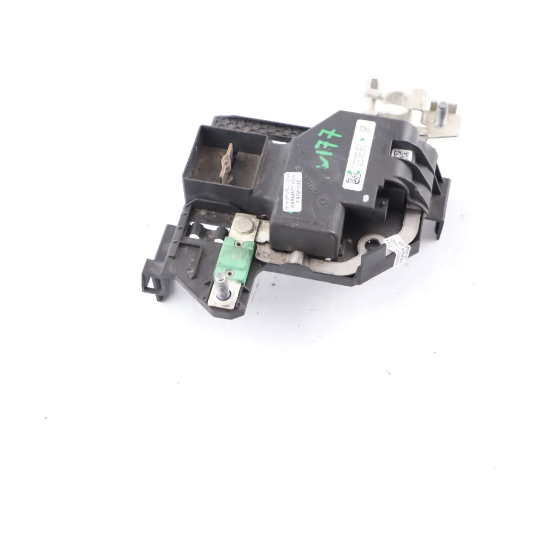 Coperchio Interruttore Batteria Pannello per Mercedes W177 W247 con numero di parte A2479063603 Mercedes W177 W247 Coperchio Interruttore Batteria Pannello - SKU A2479063603 - Numero di parte A2479063603