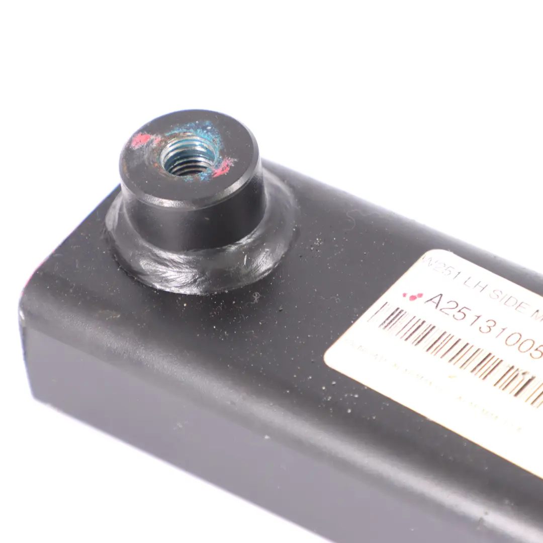 Mercedes W251 Barra Suspensión Gancho Remolque Miembro Izquierdo - SKU A2513100518 - Número de pieza A2513100518