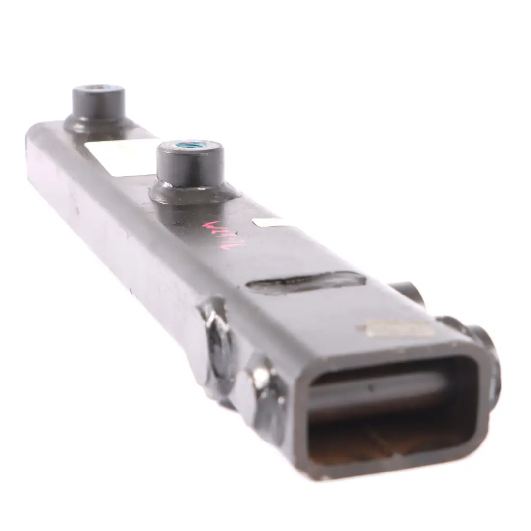 Barra Suspensión Gancho Remolque Miembro Izquierdo para Mercedes W251 con número de pieza A2513100518 Mercedes W251 Barra Suspensión Gancho Remolque Miembro Izquierdo - SKU A2513100518 - Número de pieza A2513100518