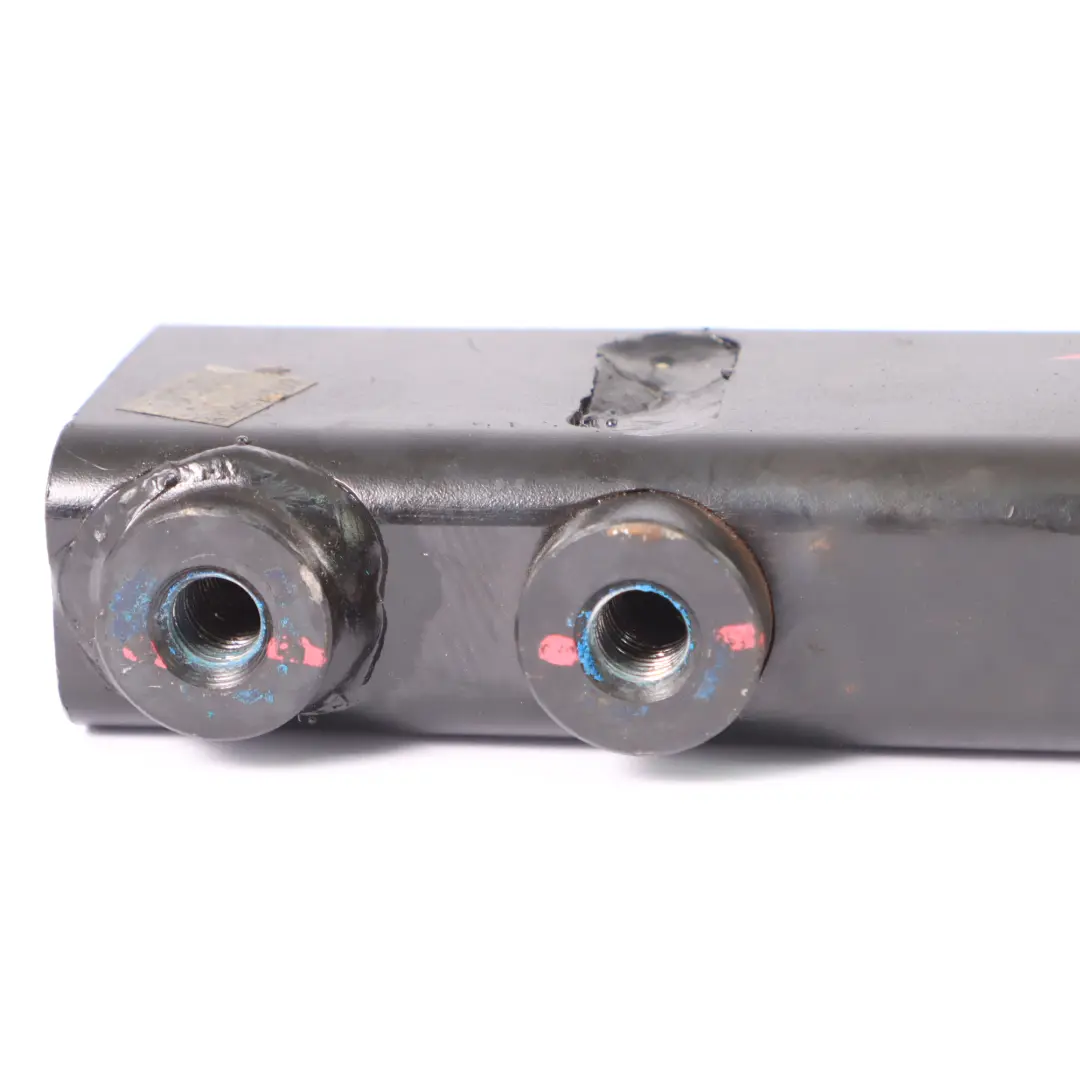 Barra Suspensión Gancho Remolque Miembro Izquierdo para Mercedes W251 con número de pieza A2513100518 Mercedes W251 Barra Suspensión Gancho Remolque Miembro Izquierdo - SKU A2513100518 - Número de pieza A2513100518