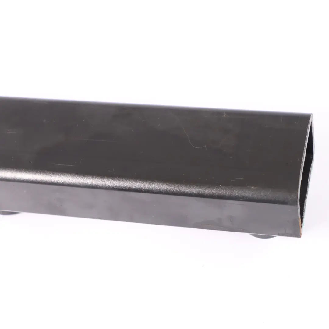 Barra montante Gancio per rimorchio Membro destro per Mercedes W251 con numero di parte A2513100518 Mercedes W251 Barra montante Gancio per rimorchio Membro destro - SKU A2513100618 - Numero di parte A2513100518