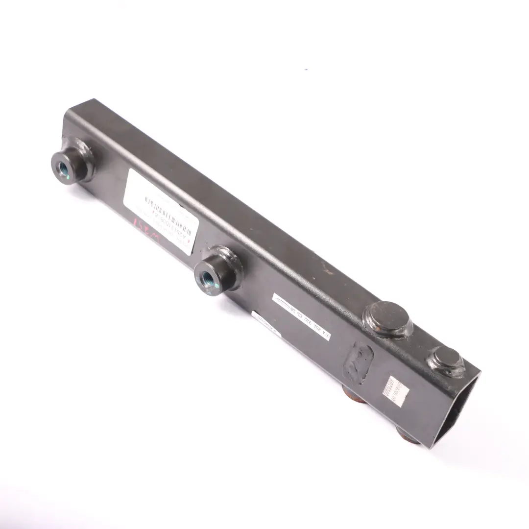 Barra Suspensión Gancho Remolque Miembro Derecho para Mercedes W251 con número de pieza A2513100518 Mercedes W251 Barra Suspensión Gancho Remolque Miembro Derecho - SKU A2513100618 - Número de pieza A2513100518