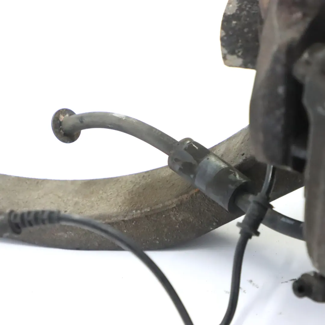 Moyeu de Roue Avant Droite Etrier de Disque de Frein pour Mercedes W251 à propos du numéro de pièce A2513301420 Mercedes W251 Moyeu de Roue Avant Droite Etrier de Disque de Frein - SKU A2513301420 - Numéro de pièce A2513301420