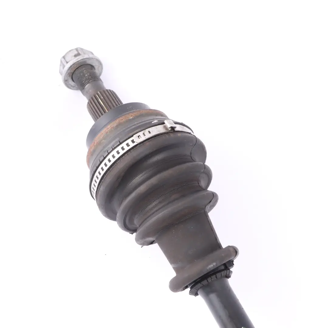 4Matic Półoś Przednia Lewa do Mercedes W251 o numerze A2513301901 Mercedes W251 4Matic Półoś Przednia Lewa - SKU A2513301901 - Numer Części A2513301901