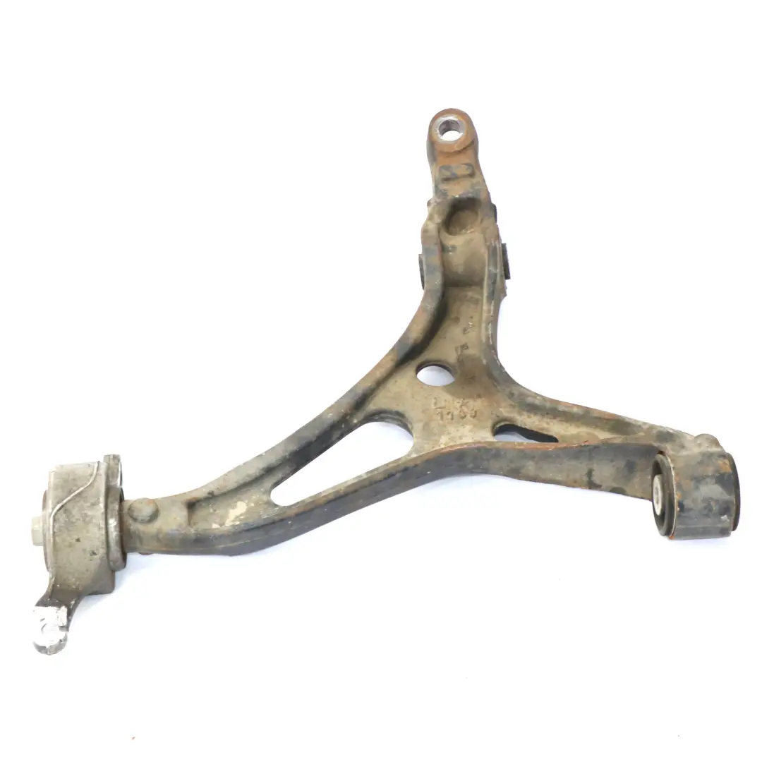 Braccio di controllo anteriore destro inferiore per Mercedes W251 con numero di parte A2513302007 Mercedes W251 Braccio di controllo anteriore destro inferiore - SKU A2513302007 - Numero di parte A2513302007