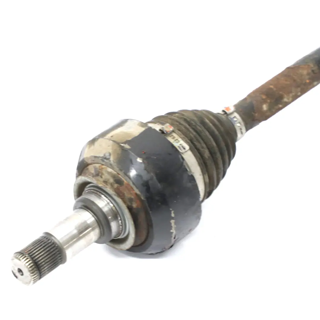 Albero di trasmissione dell'asse posteriore destro per Mercedes W251 con numero di parte A2513500610 Mercedes W251 Albero di trasmissione dell'asse posteriore destro - SKU A2513500610 - Numero di parte A2513500610