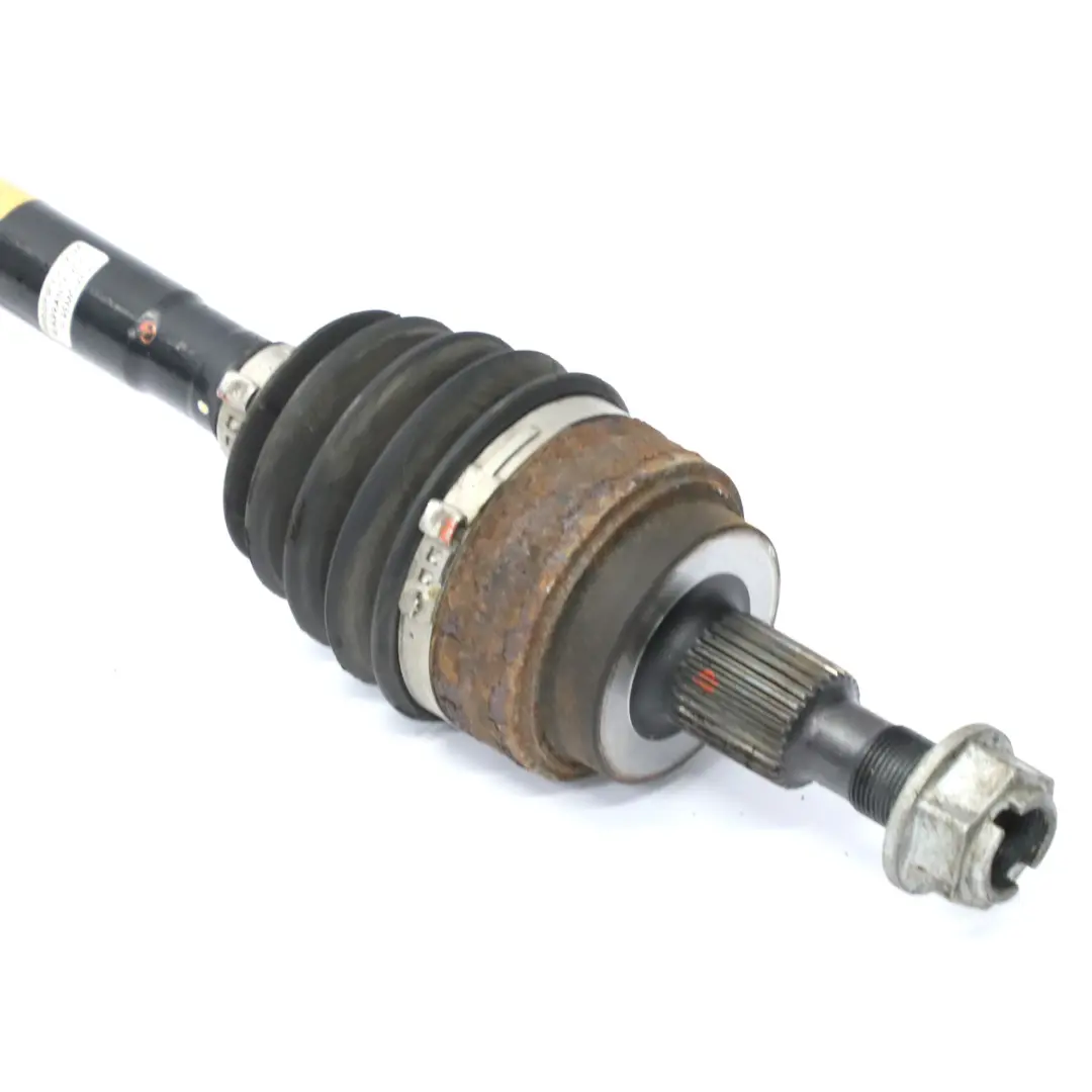 Arbre de transmission de l'essieu arrière droit pour Mercedes W251 à propos du numéro de pièce A2513500610 Mercedes W251 Arbre de transmission de l'essieu arrière droit - SKU A2513500610 - Numéro de pièce A2513500610