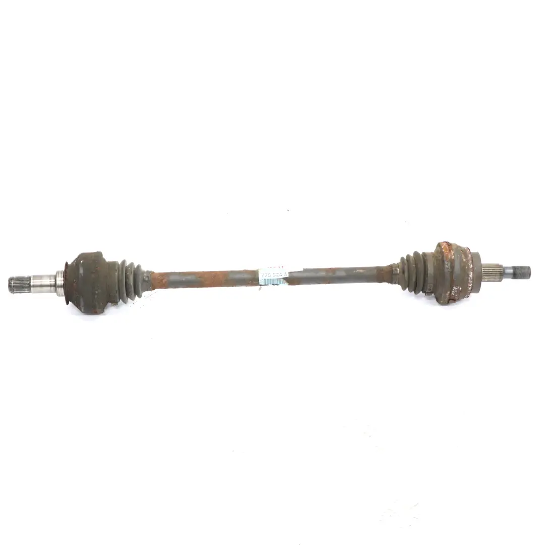 Albero di trasmissione dell'asse posteriore sinistro per Mercedes W251 con numero di parte A2513501410 Mercedes W251 Albero di trasmissione dell'asse posteriore sinistro - SKU A2513501410 - Numero di parte A2513501410