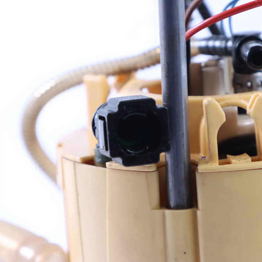 Kraftstoff Pumpe Mercedes W251 Diesel OM642 Kraftstoff Tankpumpe für mit Teilenummer A2514700294 Kraftstoff Pumpe Mercedes W251 Diesel OM642 Kraftstoff Tankpumpe - SKU A2514700294 - Teilenummer A2514700294