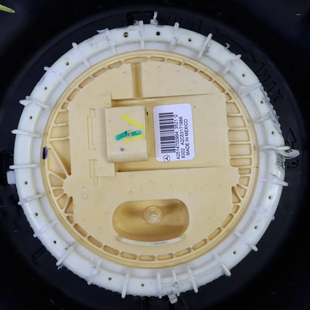 Zbiornik Bak Paliwa Kompletny OM642 Diesel 80L do Mercedes W251 o numerze A2514702101 Mercedes W251 Zbiornik Bak Paliwa Kompletny OM642 Diesel 80L - SKU A2514702101 - Numer Części A2514702101