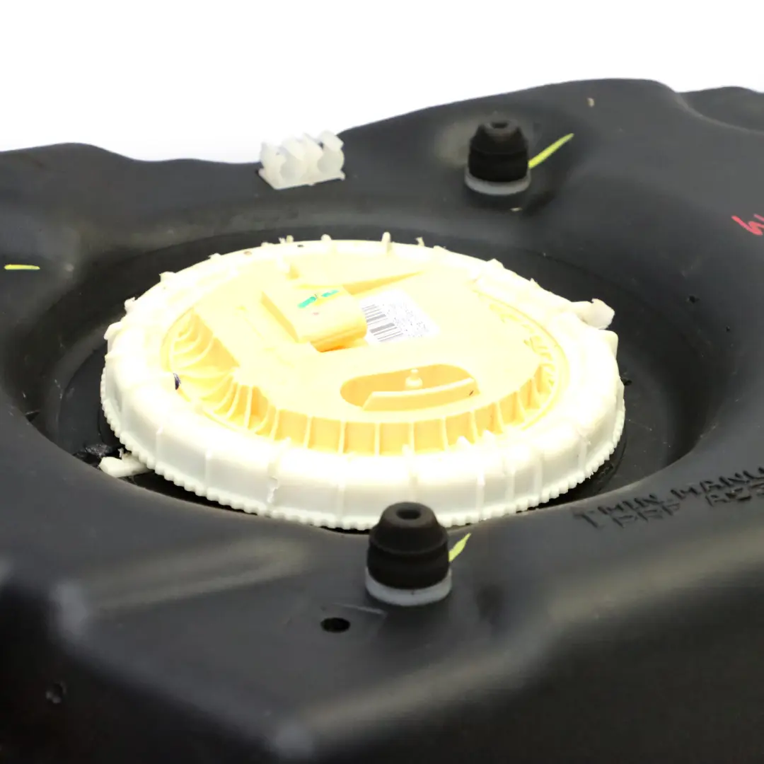 Réservoir de carburant Diesel OM642 80L pour Mercedes W251 à propos du numéro de pièce A2514702101 Mercedes W251 Réservoir de carburant Diesel OM642 80L - SKU A2514702101 - Numéro de pièce A2514702101