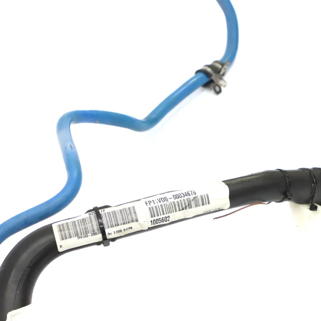 Mercedes W251 Diesel serbatoio collo tubo tappo OM642 Diesel - SKU A2514702220 - Numero di parte A2514702220