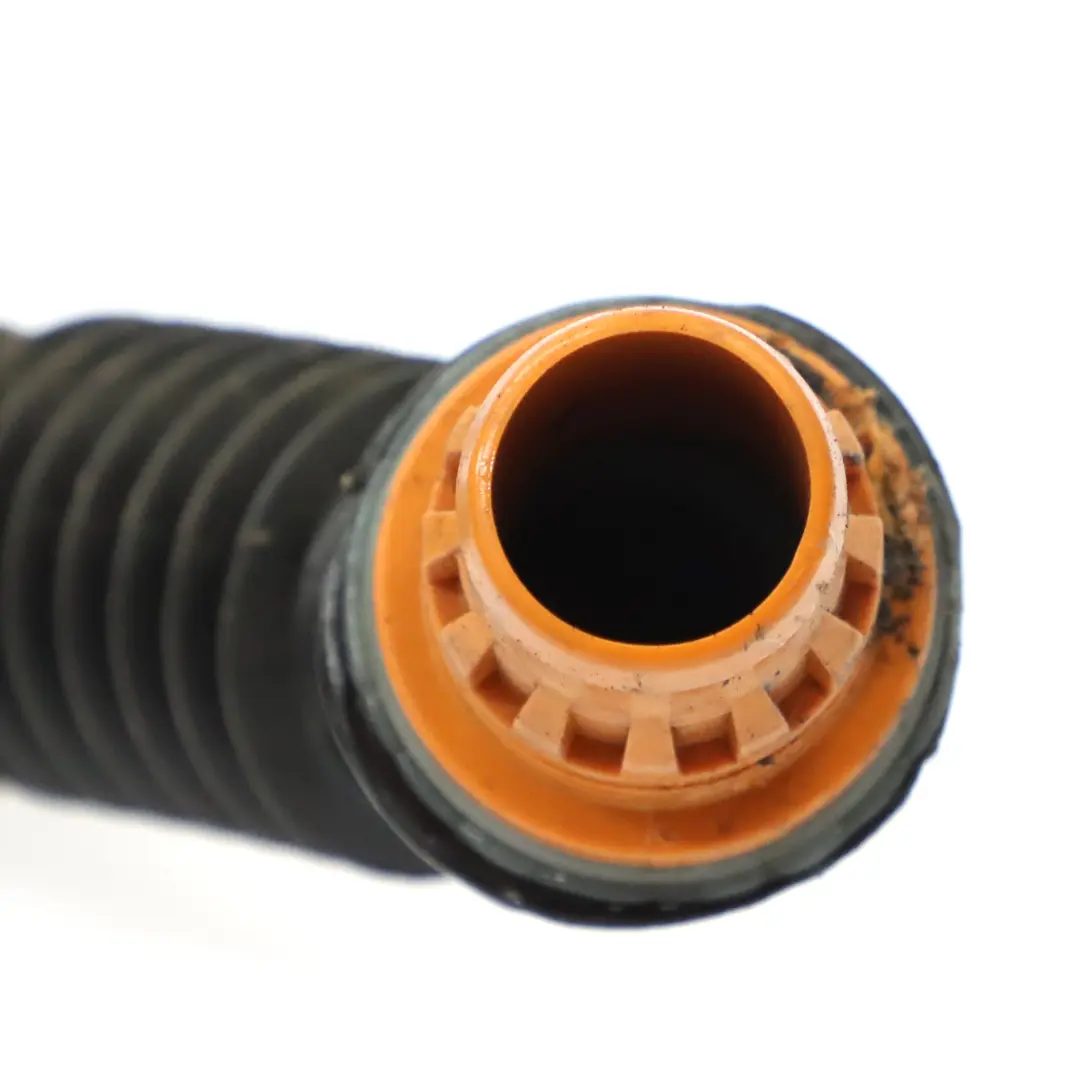 Tanque Cuello Tubo Manguera Tapa OM642 para Mercedes W251 Diesel con número de pieza A2514702220 Mercedes W251 Diesel Tanque Cuello Tubo Manguera Tapa OM642 - SKU A2514702220 - Número de pieza A2514702220