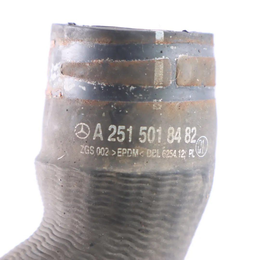  Manguera de refrigerante Mercedes W251 Diesel OM642 Bomba de agua Línea radiador - SKU A2515018482 - Número de pieza A2515018482