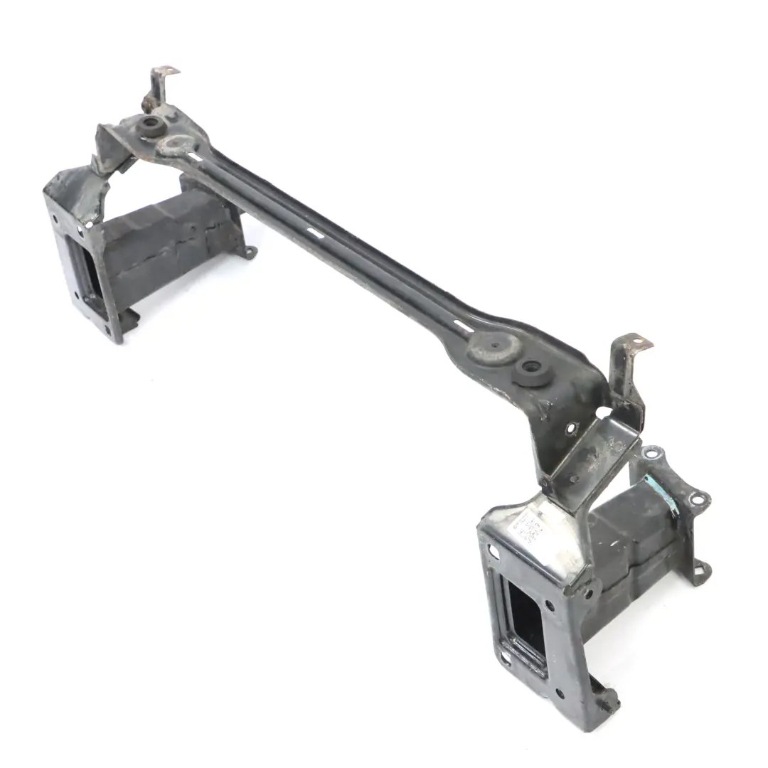 Pare-chocs avant Support de radiateur Traverse pour Mercedes W251 à propos du numéro de pièce A2516201234 Mercedes W251 Pare-chocs avant Support de radiateur Traverse - SKU A2516201234 - Numéro de pièce A2516201234