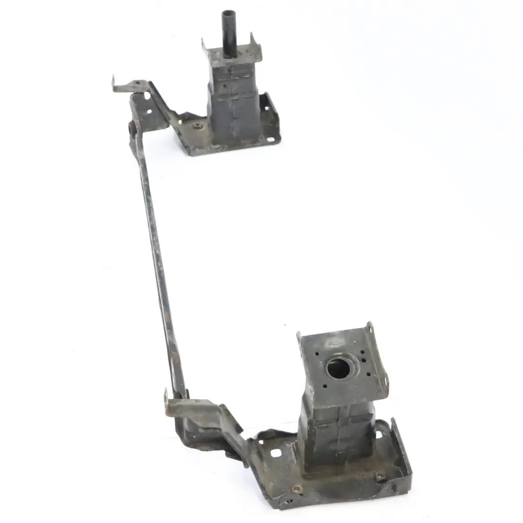 Pare-chocs avant Support de radiateur Traverse pour Mercedes W251 à propos du numéro de pièce A2516201234 Mercedes W251 Pare-chocs avant Support de radiateur Traverse - SKU A2516201234 - Numéro de pièce A2516201234